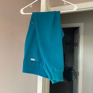 Figs small regular Zamora scrub pants in pacific blue